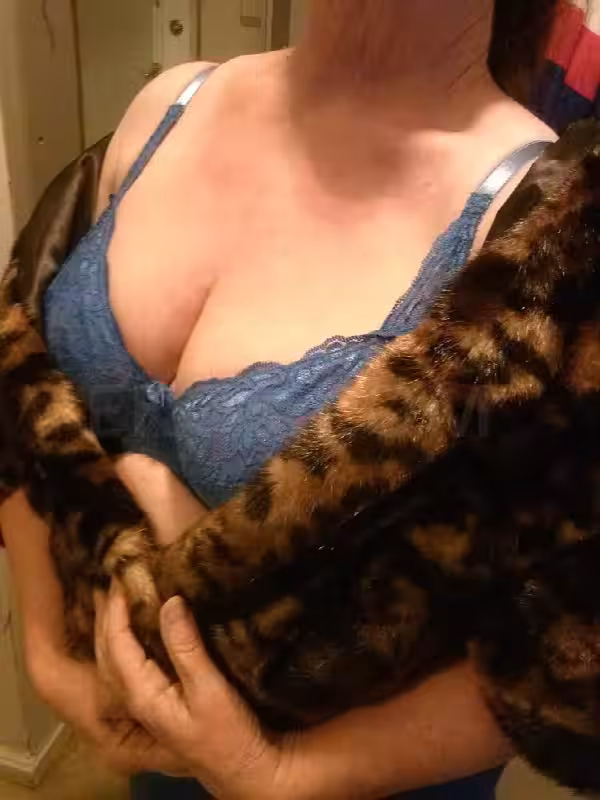 companion/Massage Muguette / Maxine DeParis / Clemence in Arlington, VA