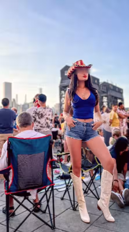 Escort Alexa Stephens in Chicago, IL
