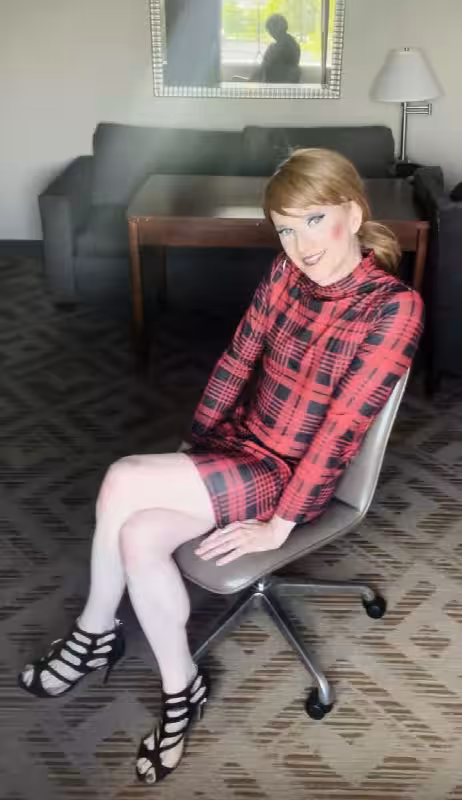 companion/Massage/S&M TV Suzy in Detroit, MI