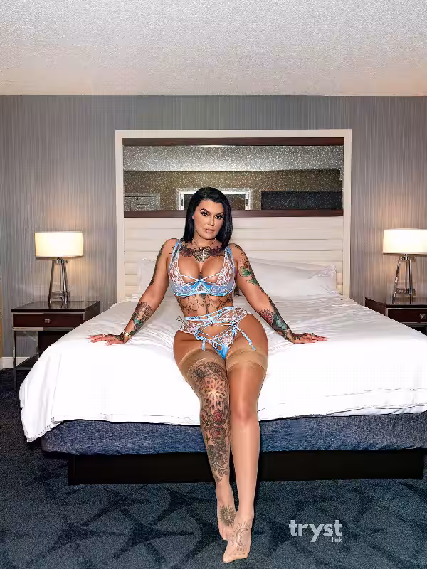 companion/Massage Ellie Alexandra in Kansas City, MO