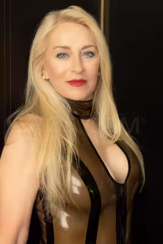 companion/Massage/S&M SubMissAnn / Robin Pachino in Los Angeles, CA