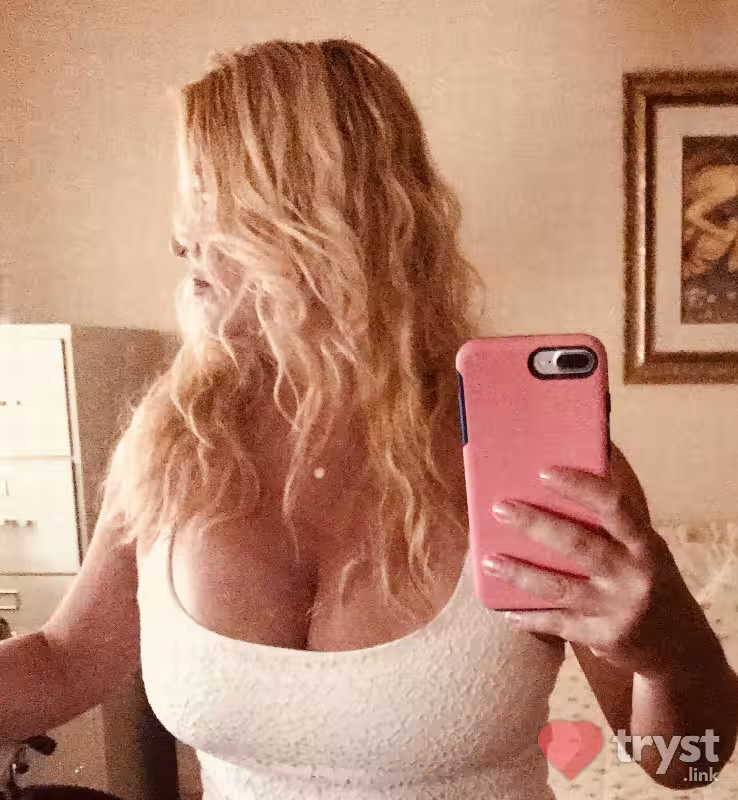 companion/Massage Valerie in Pompano Beach, FL