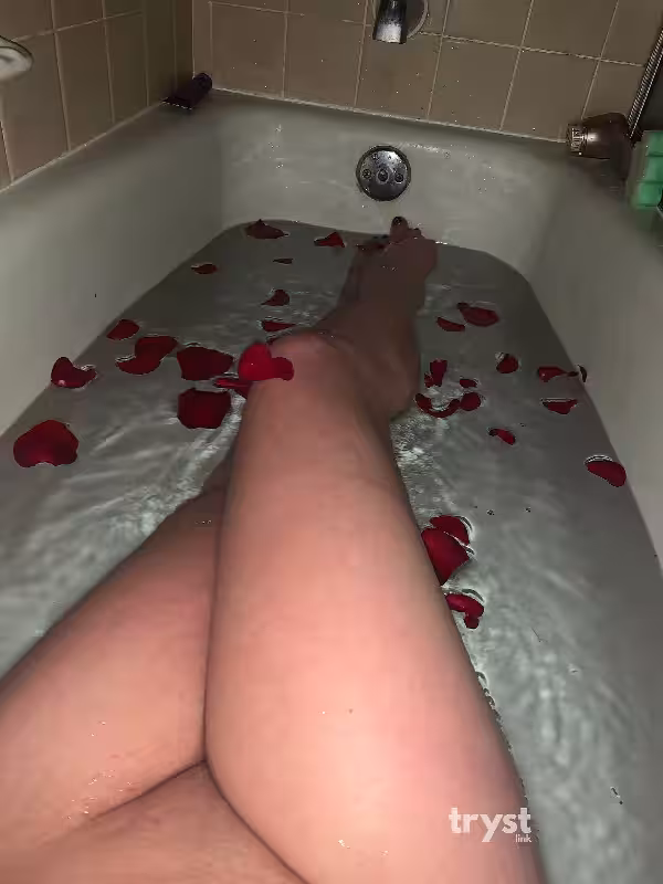 companion/Massage Lyndsey Lux in San Diego, CA
