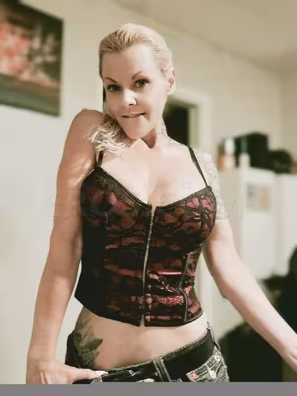 companion/Massage/S&M Star / Candy in San Diego, CA