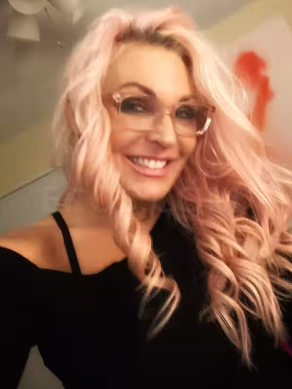 companion/Massage Alena Winters in St. Louis, MO